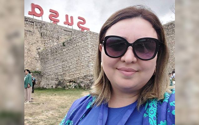 Bıçaqlanan məktəb direktoru və katibə arasındakı məhkəmə çəkişməsi ilə bağlı     QƏRAR