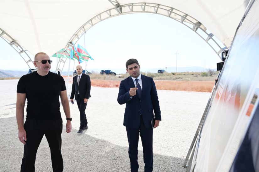 Prezident İlham Əliyev Cəbrayıl rayonunun Soltanlı kəndində damazlıq yumurta istehsalı fabrikinin təməlini qoyub -     FOTO - YENİLƏNDİ