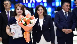 Xətai rayonunda 5 oktyabr-Müəllimlər Günü münasibətil tədbir keçirildi -       FOTOLAR — foto 33