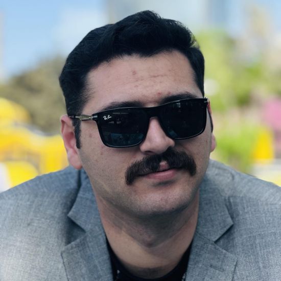 "Kitab oxumurlar? Cəhənnəmə oxusunlar, gordan da o tərəfə oxusunlar. Oxumayıb nə edəcəklər?!"