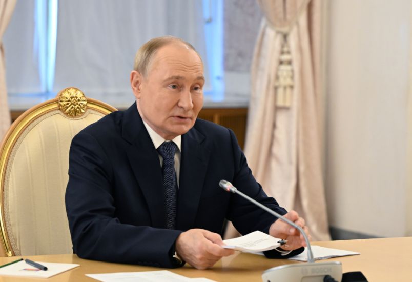 Prezident Vladimir Putin: Rusiya ilə Azərbaycan arasında münasibətlər müsbət inkişaf edir