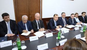 AHİK ilə Mediasiya Şurası arasında birgə əməkdaşlığa dair memorandum imzalanıb -    FOTOLAR — foto 4