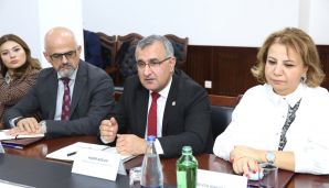 AHİK ilə Mediasiya Şurası arasında birgə əməkdaşlığa dair memorandum imzalanıb -    FOTOLAR — foto 7