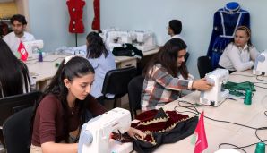 “Nar” nitq və eşitmə məhdudiyyətli şəxslər üçün peşə təlimlərinə dəstəyini davam etdirir -     FOTO — foto 3