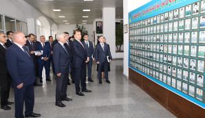 AHİK sədri qurumun Əmək və Sоsial Münasibətlər Akademiyasında tədrisin vəziyyəti ilə maraqlanıb -       FOTOLAR — foto 3