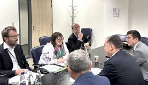AHİK nümayəndə heyəti Brüsseldə PARŞ İcraiyyə Komitəsinin iclasında iştirak edib -    FOTOLAR — foto 3