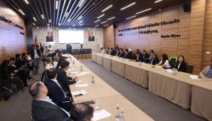Media qurumları ilə görüş keçirildi -   FOTOLAR — foto 7