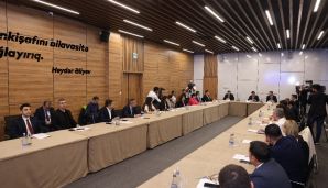 Media qurumları ilə görüş keçirildi -   FOTOLAR — foto 2