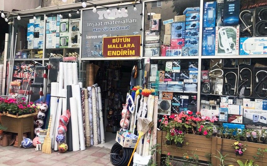 Dövlət Vergi Xidməti "Kartdan karta" üsulu ilə işləyən 43 sahibkara maliyyə sanksiyaları tətbiq etdi -   FOTO