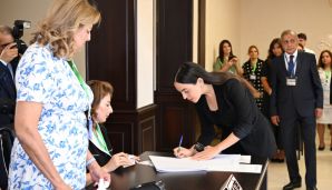 Prezident İlham Əliyev, birinci xanım Mehriban Əliyeva və qızları Leyla Əliyeva səs verib -       YENİLƏNDİ — foto 13