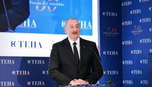 İlham Əliyev Beynəlxalq Çernobbio Forumunda “Yeni geosiyasi şəraitdə Azərbaycanın rolu” adlı sessiyada çıxış edib -   YENİLƏNDİ - FOTOLAR — foto 11