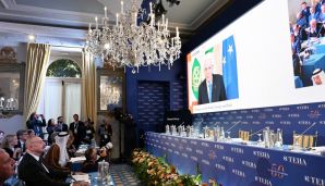 İlham Əliyev Beynəlxalq Çernobbio Forumunda “Yeni geosiyasi şəraitdə Azərbaycanın rolu” adlı sessiyada çıxış edib -   YENİLƏNDİ - FOTOLAR — foto 3