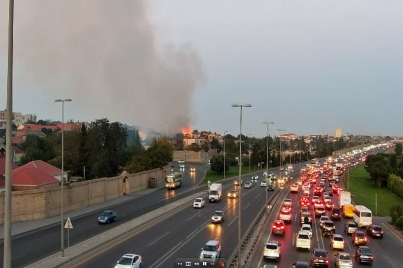 Sabunçu Tibb Mərkəzinin yaxınlığında       YANĞIN