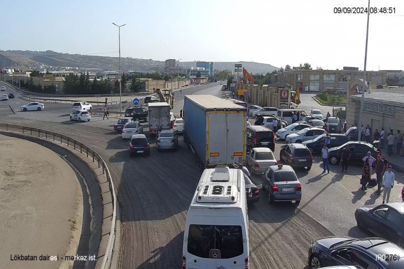 Bakının bu istiqamətində avtomobillərin hərəkətinə məhdudiyyət tətbiq edildi