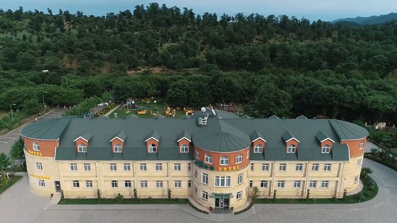 "Viləş Palace" nağdsız ödənişlərdən imtina edir -     "Hacı Mazan"ın qardaşı oğlu yenə cərimələndi
