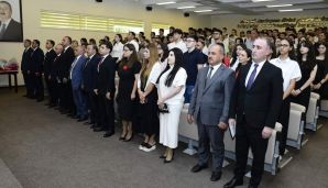 Xətai rayonunda yüksək bal toplayan tələbələrlə görüş keçirildi -       FOTOLAR — foto 2