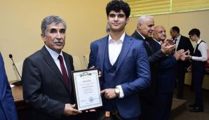 Xətai rayonunda yüksək bal toplayan tələbələrlə görüş keçirildi -       FOTOLAR — foto 10