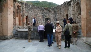 Diplomatik korpusun nümayəndələri Xudavəng monastır kompleksində olublar — foto 5