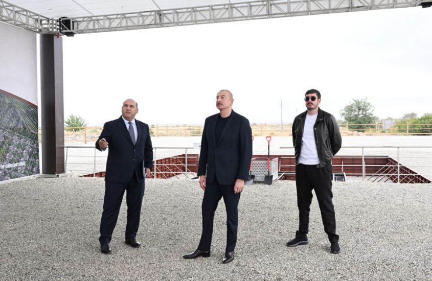 Prezident İlham Əliyev Ağdam rayonunun Eyvazxanbəyli kəndinin təməlqoyma mərasimində iştirak etdi -   YENİLƏNDİ - FOTOLAR