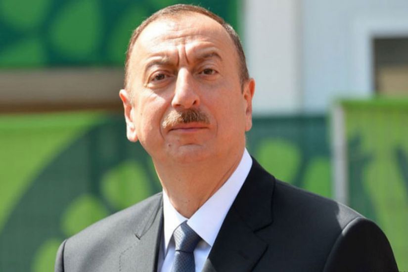 İlham Əliyev Azərbaycanın neft sənayesi işçilərini təbrik edib