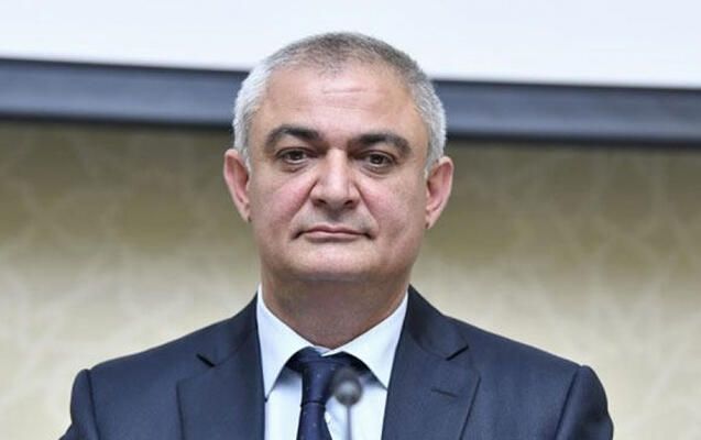 Bulvarın keçmiş rəsini buna görə tutublarmış -     Əsas yeyinti parkinqlərdən olub