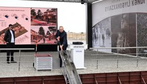 Prezident İlham Əliyev Ağdam rayonunun Eyvazxanbəyli kəndinin təməlqoyma mərasimində iştirak etdi -   YENİLƏNDİ - FOTOLAR — foto 4