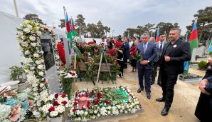 Abşeron rayonunda şəhidlərimiz anım günlərində yad edildi -   FOTOLAR — foto 7