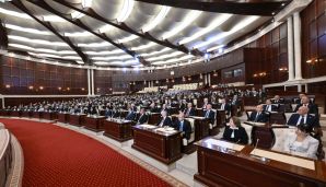 Yeddinci çağırış Azərbaycan Respublikası Milli Məclisinin ilk iclası keçirilib Prezident İlham Əliyev iclasda iştirak edib və nitq söyləyib -            YENİLƏNDİ - 2 — foto 8