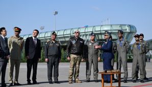 Prezident İlham Əliyevə çoxməqsədli JF-17C təyyarələri təqdim olunub -     YENİLƏNDİ - 2 — foto 10