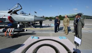 Prezident İlham Əliyevə çoxməqsədli JF-17C təyyarələri təqdim olunub -     YENİLƏNDİ - 2 — foto 4