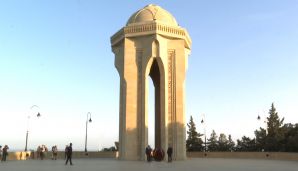 Bakıda "İqlim dəyişmələri və ədalətli keçid: həmkarlar ittifaqlarının rolu və fəaliyyətləri" mövzusunda beynəlxalq konfrans keçirilir -   FOTOLAR — foto 7
