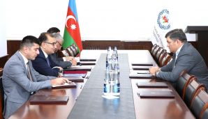 AHİK sədri Sahib Məmmədov beynəlxalq həmkarlar ittifaqı təşkilatlarının nümayəndələri ilə görüşlər keçirdi -    FOTOLAR — foto 5