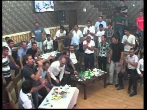 Toyda əlil arabasındakı şəxs "şabaş" verdi:     Məşhur meyxanaçının REAKSİYASI təsirləndirdi - VİDEO