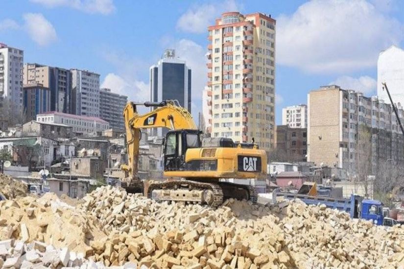 Bakıda hansı ərazilərdə söküntü işlərinin aparılacağı, sakinlərin köçürüləcəyi məlum oldu