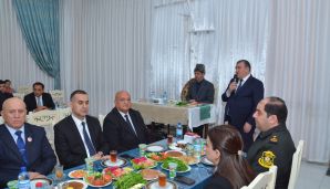 Xətai rayonunda Aprel şəhidlərinin anım günü ilə əlaqədar ehsan süfrəsi təşkil olundu -       FOTOLAR — foto 1