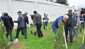 Xətai rayonunda Aprel şəhidlərinin anım günü ilə əlaqədar ehsan süfrəsi təşkil olundu -       FOTOLAR — foto 6