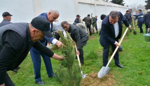 Xətai rayonunda Aprel şəhidlərinin anım günü ilə əlaqədar ehsan süfrəsi təşkil olundu -       FOTOLAR — foto 7