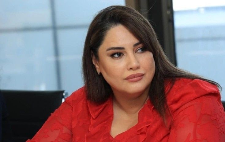 Aytən Səfərova: "Ərə gedir, 1 həftə sonra üzüyü barmağından çıxarır"