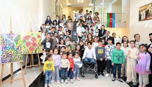 Mehriban Əliyeva və Leyla Əliyeva Bakıdakı 1 saylı körpələr evində və 1 saylı uşaq evi sosial xidmət müəssisəsində olublar — foto 23