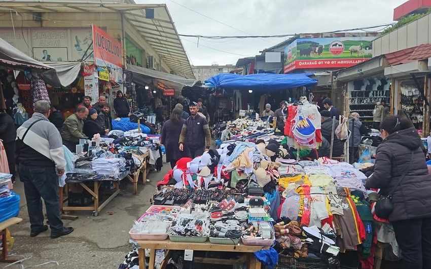 “Vosmoy” bazarının ətrafında küçə ticarəti yığışdırılıb