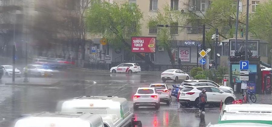 Hava şəraiti ilə əlaqədar svetoforların işində problemlər yaranır