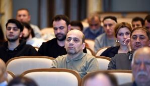 Nazir qalmaqal baş verən teatrın kollektivi ilə görüşdü -   Nələr müzakirə olunub? - FOTO — foto 9