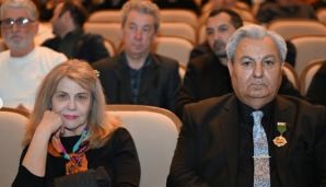 Nazir qalmaqal baş verən teatrın kollektivi ilə görüşdü -   Nələr müzakirə olunub? - FOTO — foto 2