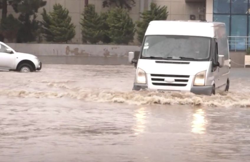"Venesiya"ya çevrilən Sabunçu vağzalı: "Gəzmək mümkün deyil" -     VİDEO