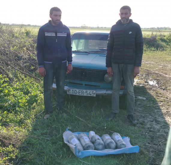 “Horadiz” sərhədindən ölkəyə külli miqdarda narkotik gətirməyə cəhd edən şəxslər saxlanıldı