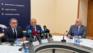 “Konstitusiya və Suverenlik İli” çərçivəsində media nümayəndələri üçün məlumat sessiyası keçirildi -   FOTOLAR — foto 11