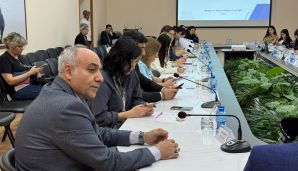 “Konstitusiya və Suverenlik İli” çərçivəsində media nümayəndələri üçün məlumat sessiyası keçirildi -   FOTOLAR — foto 14