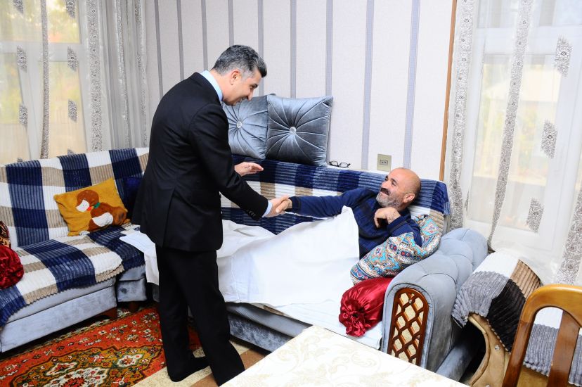 Naftalanda Şəhid atası ziyarət edildi -   FOTO