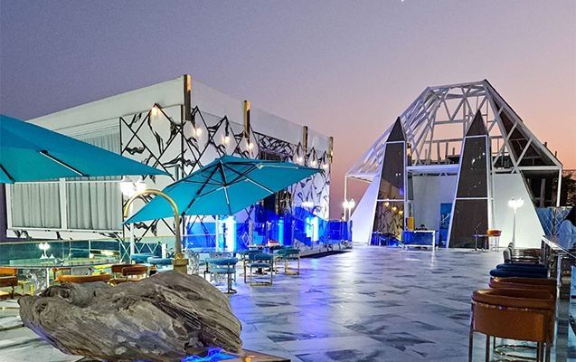 Məşhur restoranda parkinq biabırçılığı:     Müştəridən 40 manat ödəniş alınıb - FOTO