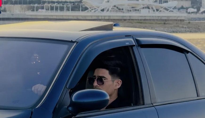 26 yaşlı vəzifəli şəxs “BMW” ilə törətdiyi ağır qəzada ÖLDÜ